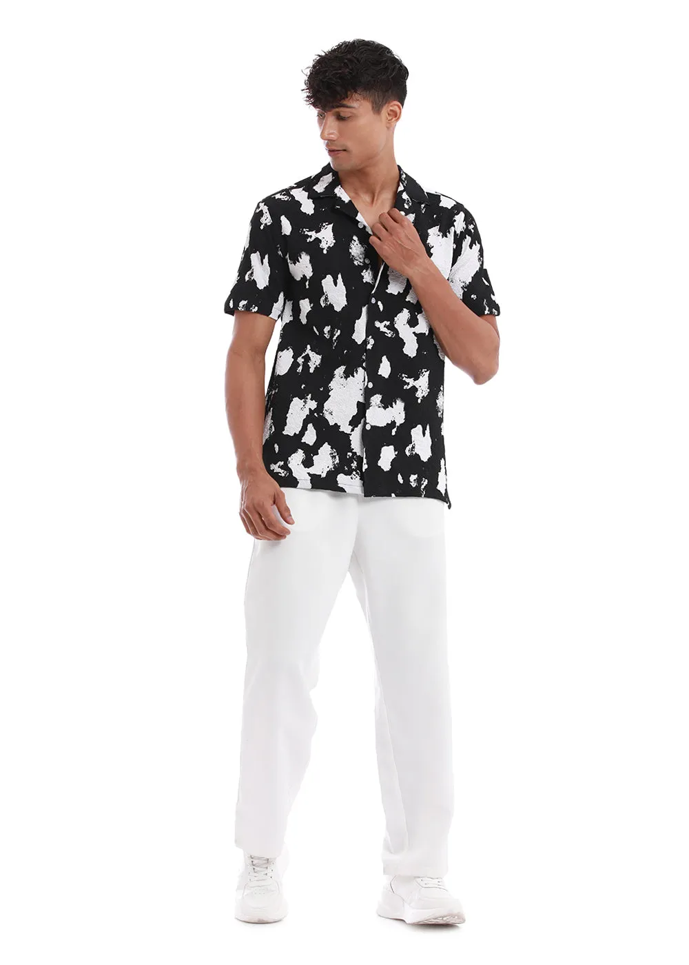 Abstract White Print Popcorn Shirt